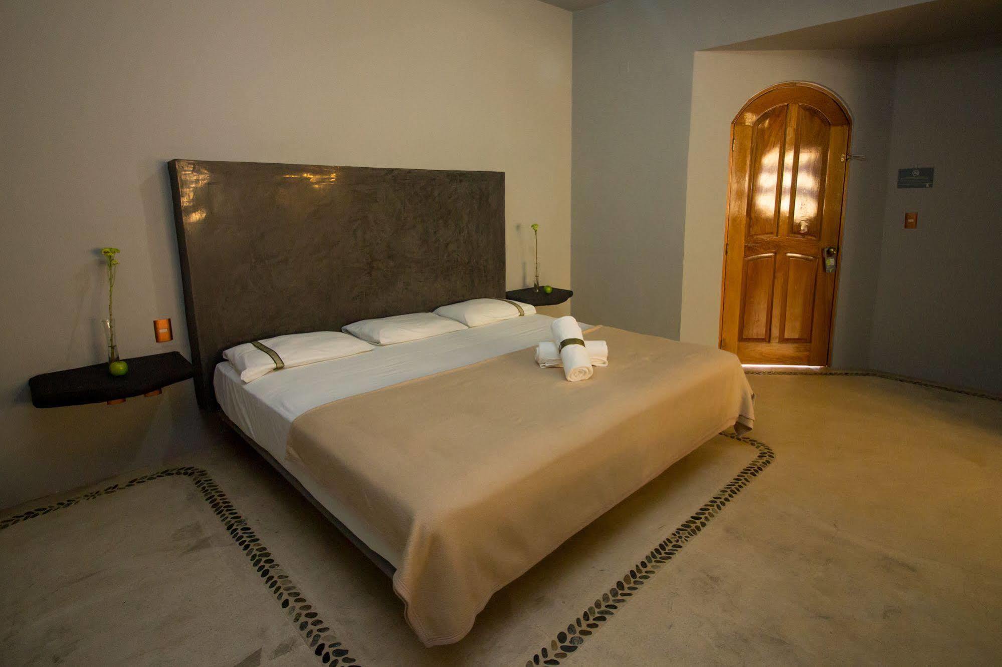 Zone H Fun Included Hotel Huatulco Exterior photo
